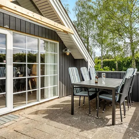 Gidske - 300m From The Sea By Interhome *