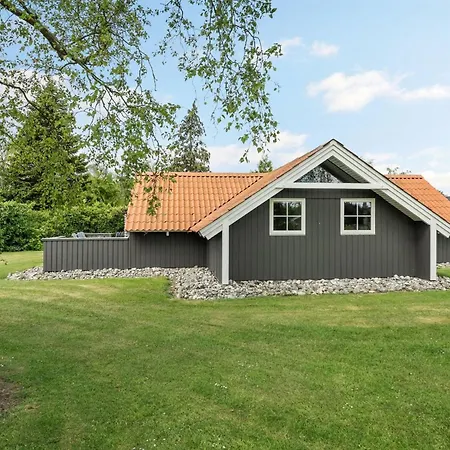 Gidske - 300m From The Sea By Interhome *